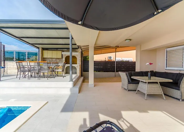 Urban Villa *