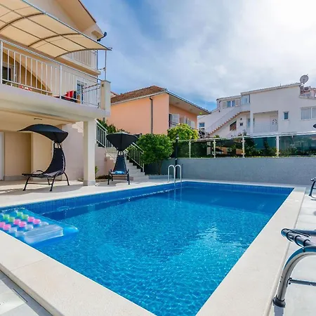 Villa Urban